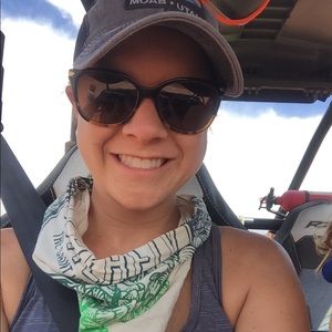 Meet your Posher, Rachel